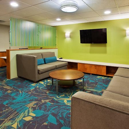 Holiday Inn Express Hotel & Suites Kimball, An Ihg Hotel Extérieur photo