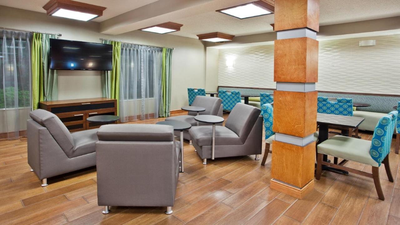 Holiday Inn Express Hotel & Suites Kimball, An Ihg Hotel Extérieur photo