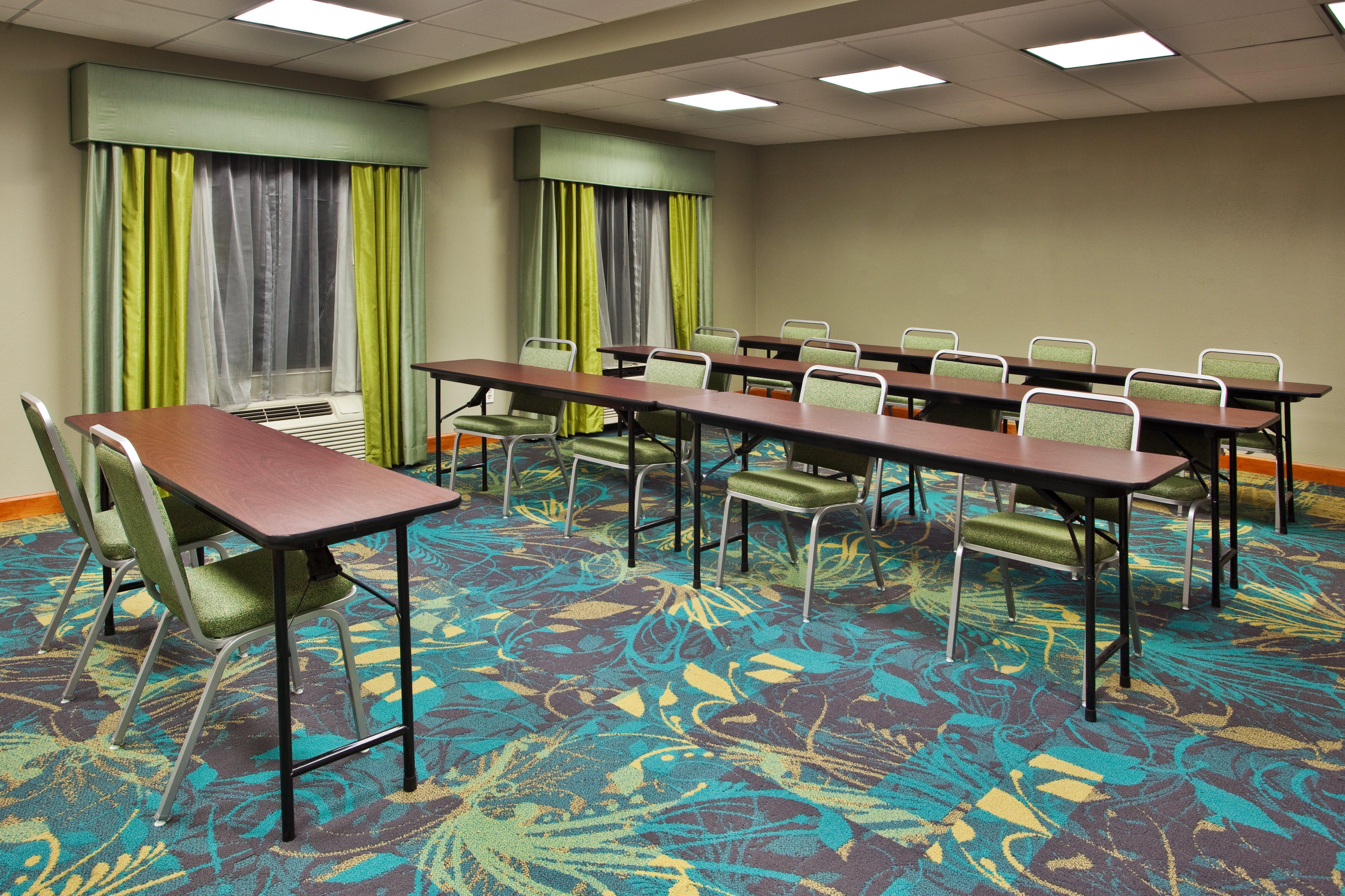 Holiday Inn Express Hotel & Suites Kimball, An Ihg Hotel Extérieur photo